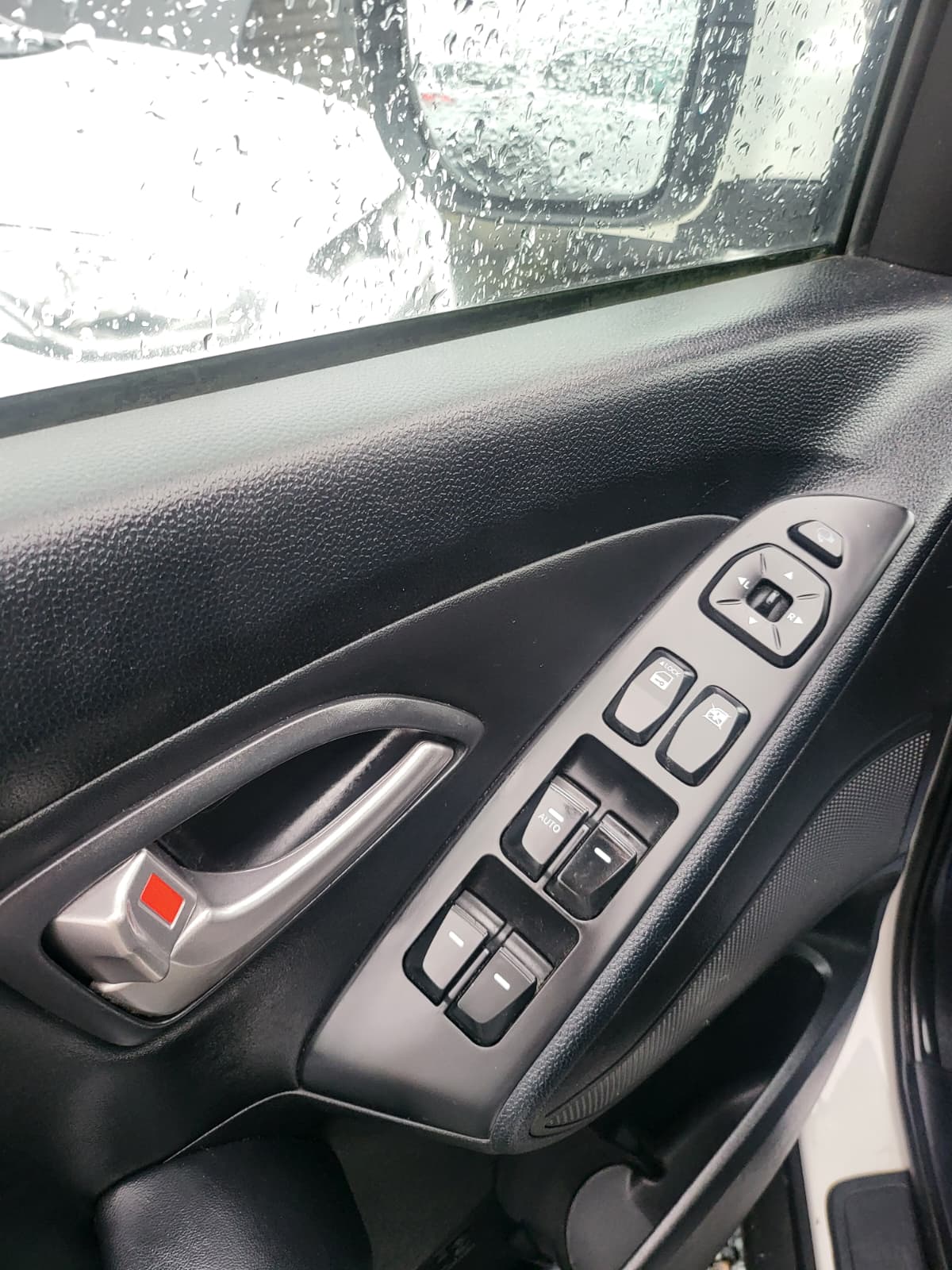 Hyundai ix35 Blue edition - obrazek 9