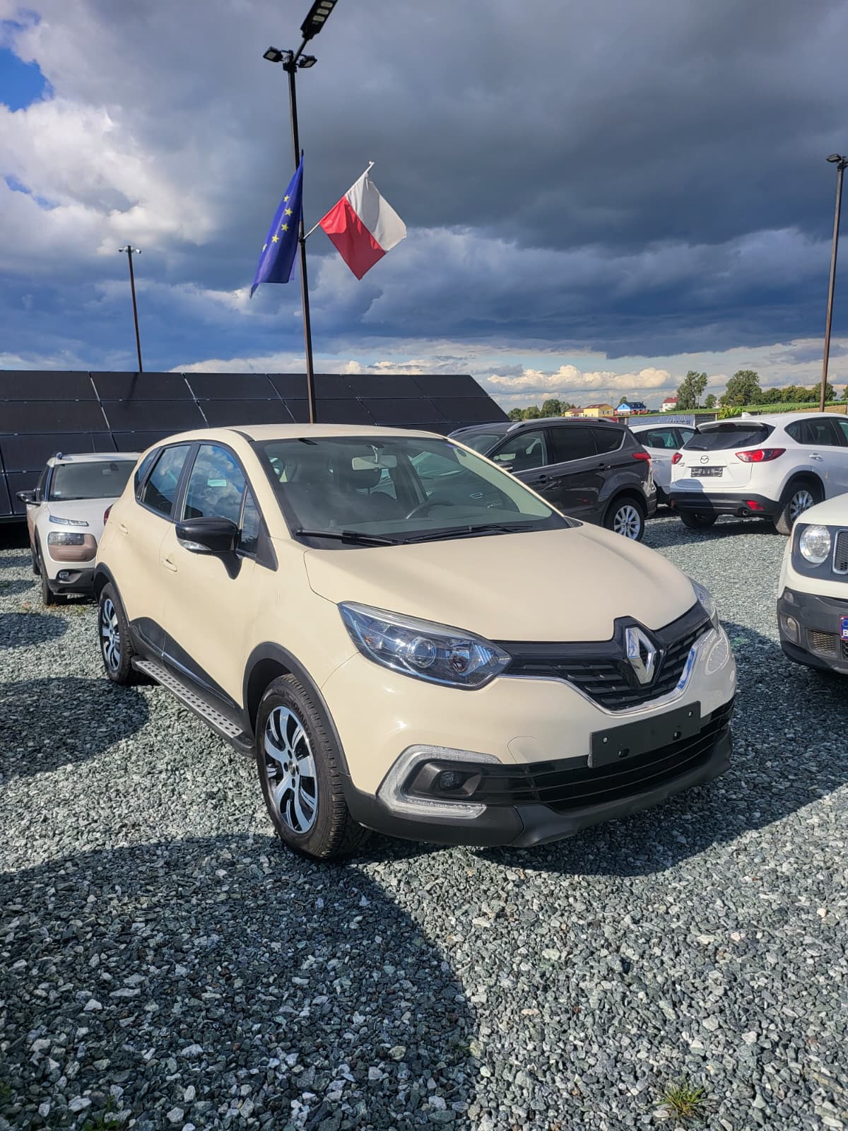 Renault Captur Life - obrazek 2