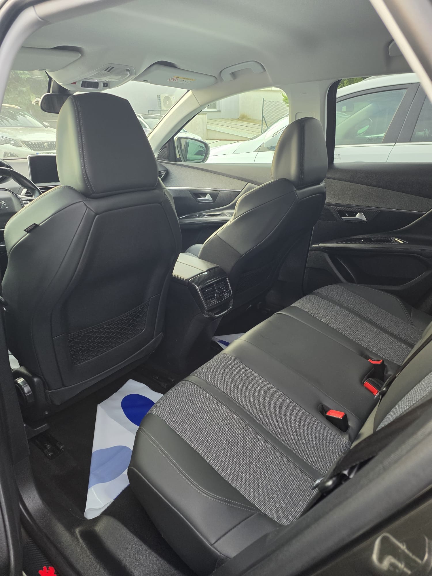 Peugeot 3008 1.5 BlueHDi Allure